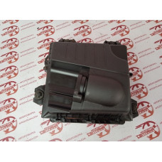 Корпус воздушного фильтра Opel Vivaro 2007-2014 93856612